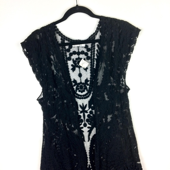 Paris Paris Tops - Paris Paris | Adore > Black BOHO Cotton Lace Vest